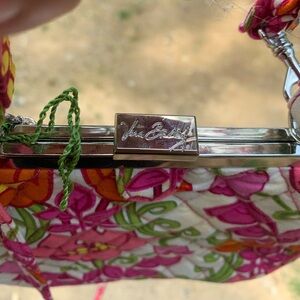 Adorable Vera Bradley floral crossbody bag.